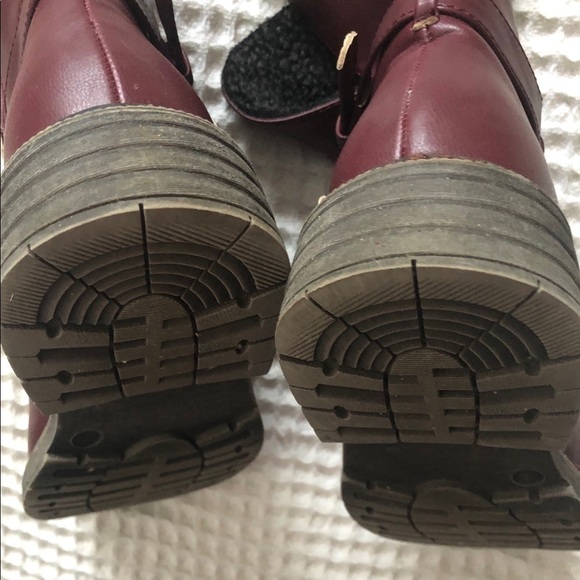 Steve Madden Maximus Burgundy Double Buckle Leather Boot Charcoal Sherpa Lined - Picture 4 of 8